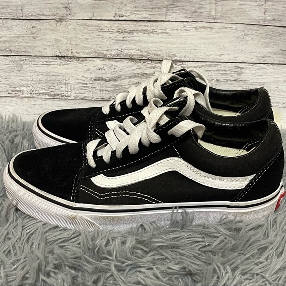 Vans Off the Wall Sneakers NWOT W6 M4.5 - Picture 1 of 5